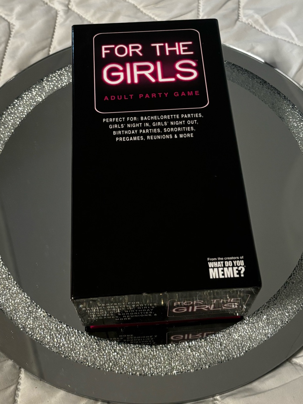 For The Girls Adult Party Game – Black